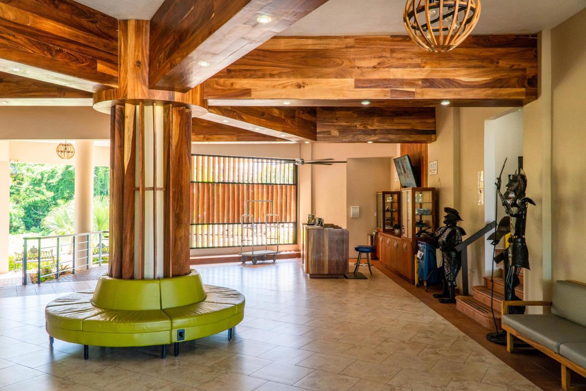 Parador El Faro Aguadilla Eksteriør billede